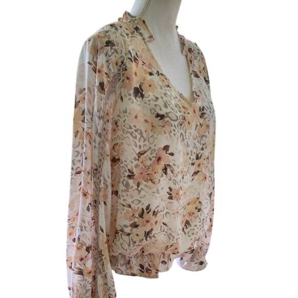 DAYTRIP Neutral Figure Flattering Floral Long Sleeve Top Size Medium - Picture 6 of 8